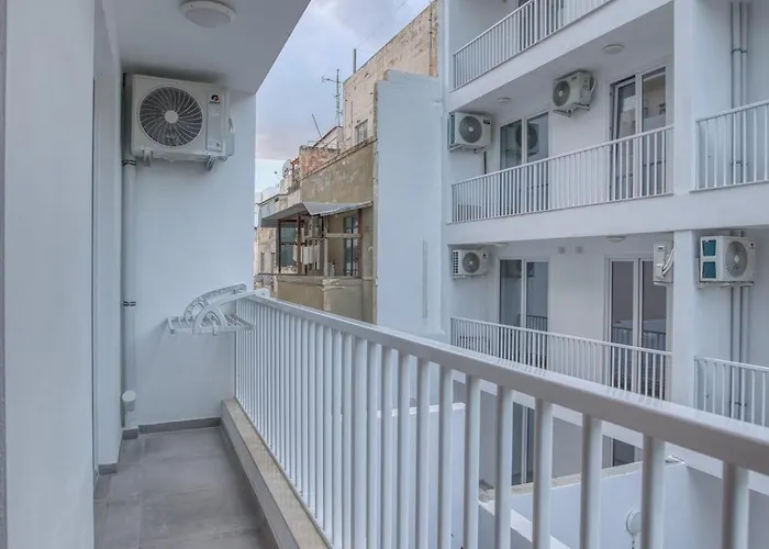 아파트 The Gate - A Fortress Of Luxury By Solea Homes *