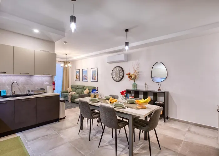 The Gate - A Fortress Of Luxury By Solea Homes 아파트