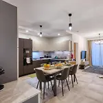 The Gate - A Fortress Of Luxury By Solea Homes Lägenhet *