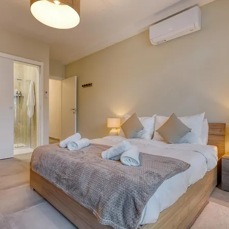 The Gate - A Fortress Of Luxury By Solea Homes Apartament