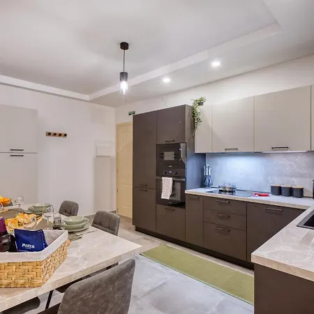 Apartament The Gate - A Fortress Of Luxury By Solea Homes *