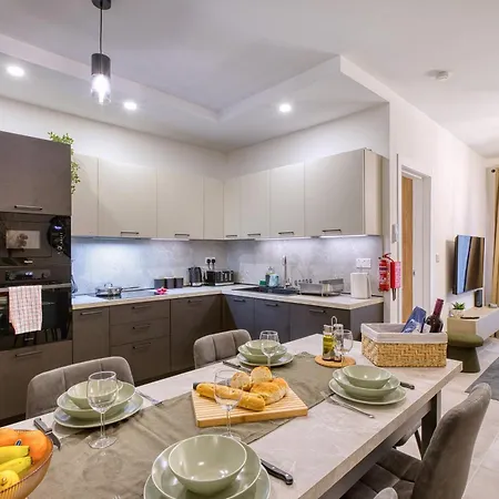 The Gate - A Fortress Of Luxury By Solea Homes Apartament *